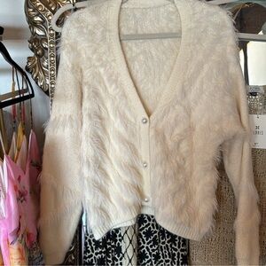 Fuzzy Cashmere Blend Pearl Button Cardi
Size: Various
$79 $79